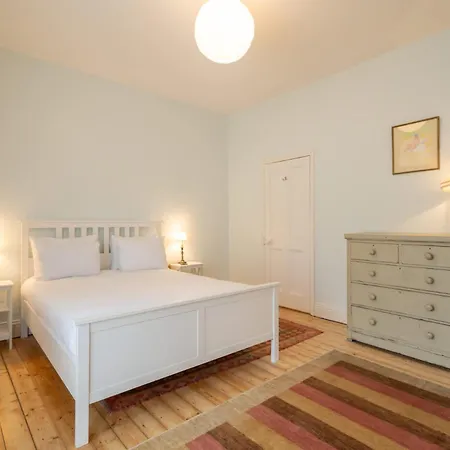 Host & - Heather House