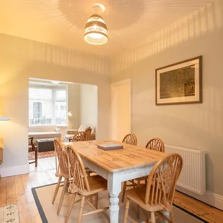 Сasa de vacaciones Host & - Heather House *