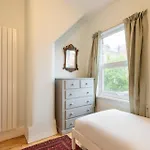 Host & - Heather House *